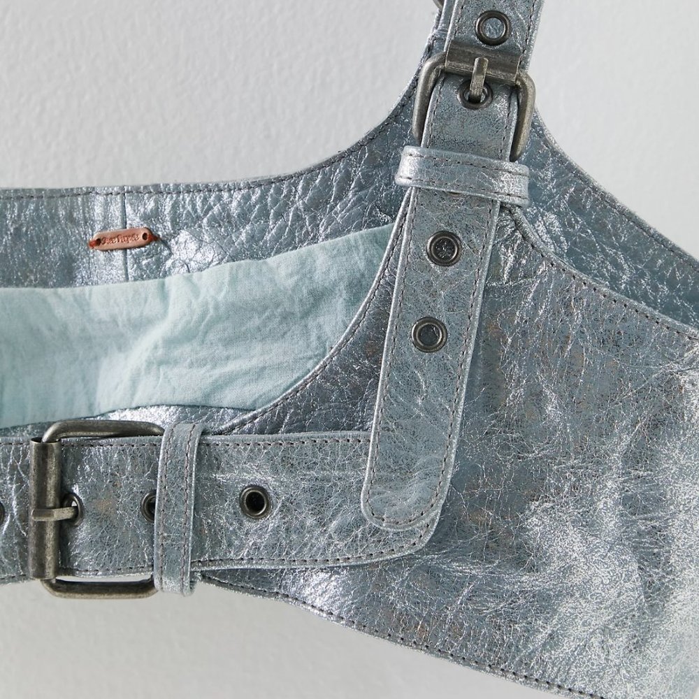 Free People Leather Harness NWT L | Stardust Blue Metallic Adjustable Buckle - Picture 8 of 8